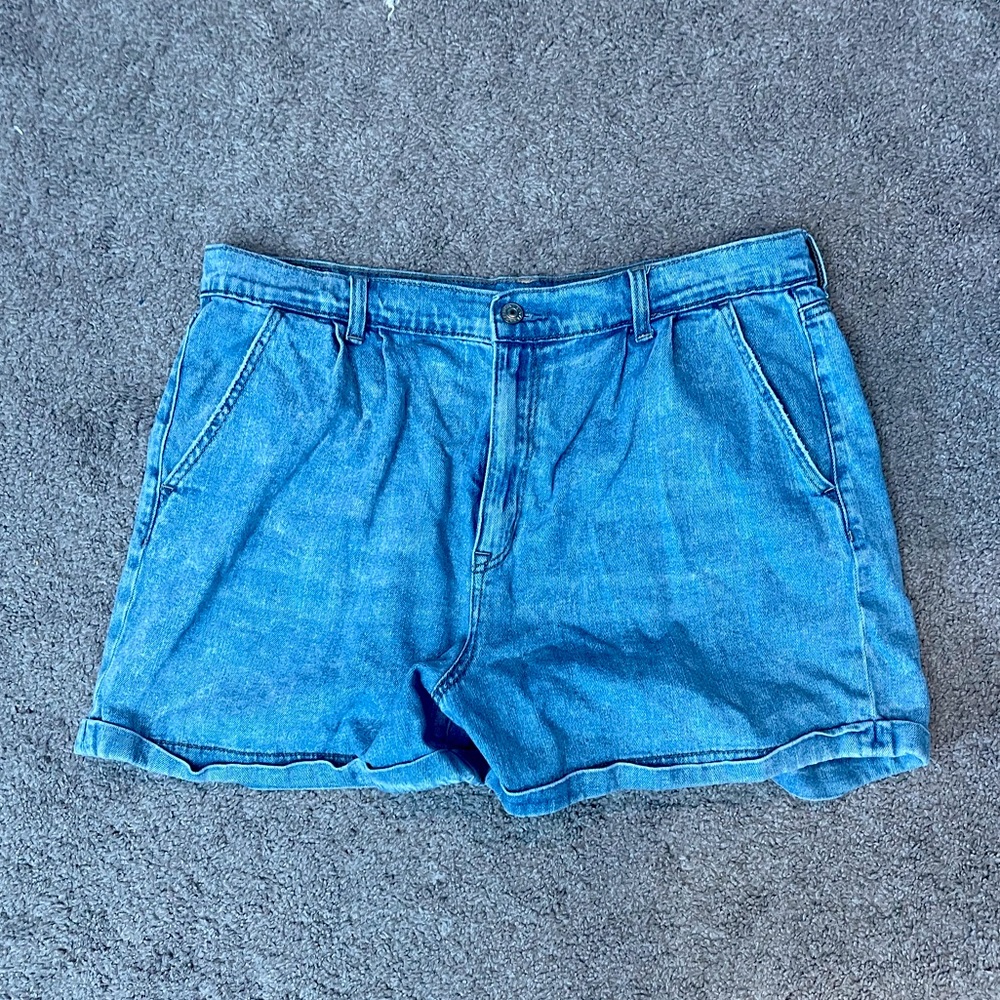 American eagle jean shorts. Size 16.